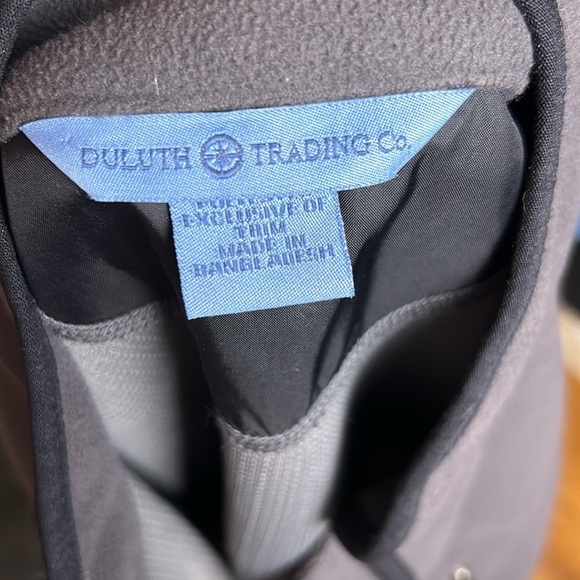 Duluth Trading,utility,lightweight fleece vest,front zip,zip pocket,sportman - Picture 10 of 10